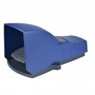 XPEB510 - Interruptor de pie simple, Harmony XPE, plástico, azul, con tapa, mecanismo de disparo, 1 paso, 1 contacto 1NC+NO, IP66 - Schneider Electric - 0